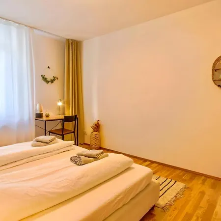 4-room Luxury - Close To Station, Free Parking, Kitchen Leipzig